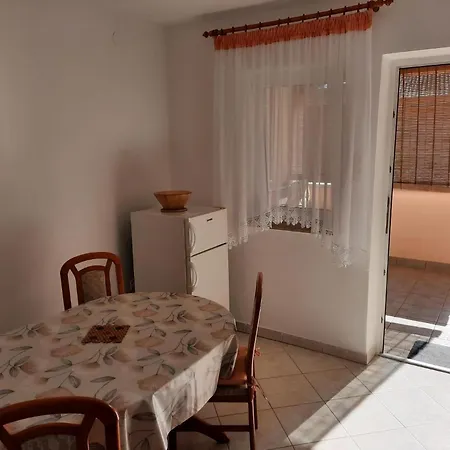 Ferienwohnung In Banjole Mit Privatem Parkplatz Apartment