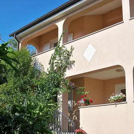 Ferienwohnung In Banjole Mit Privatem Parkplatz Apartment