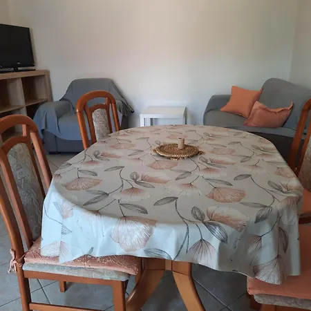 Apartment In Mit Privatem Parkplatz *